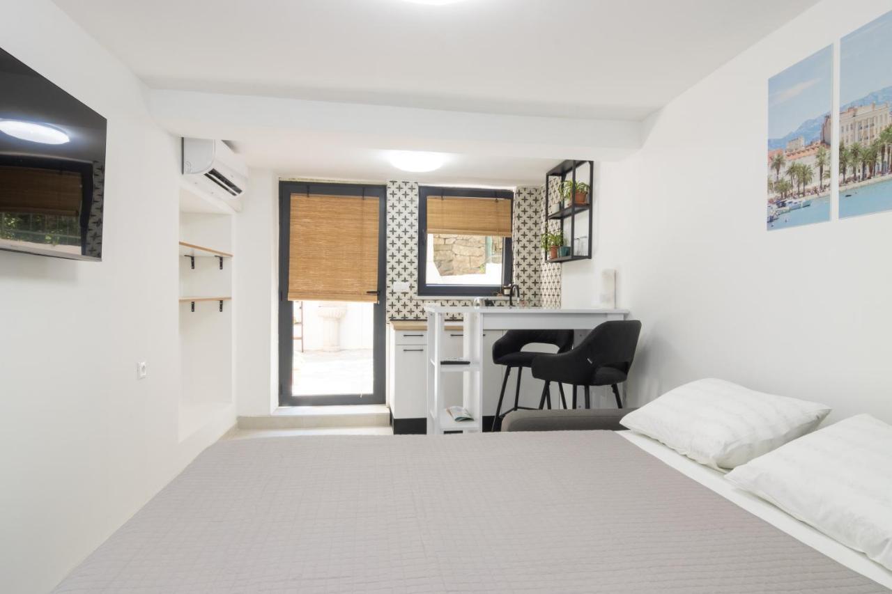 Studio Tina In Centar With Parking Split Extérieur photo